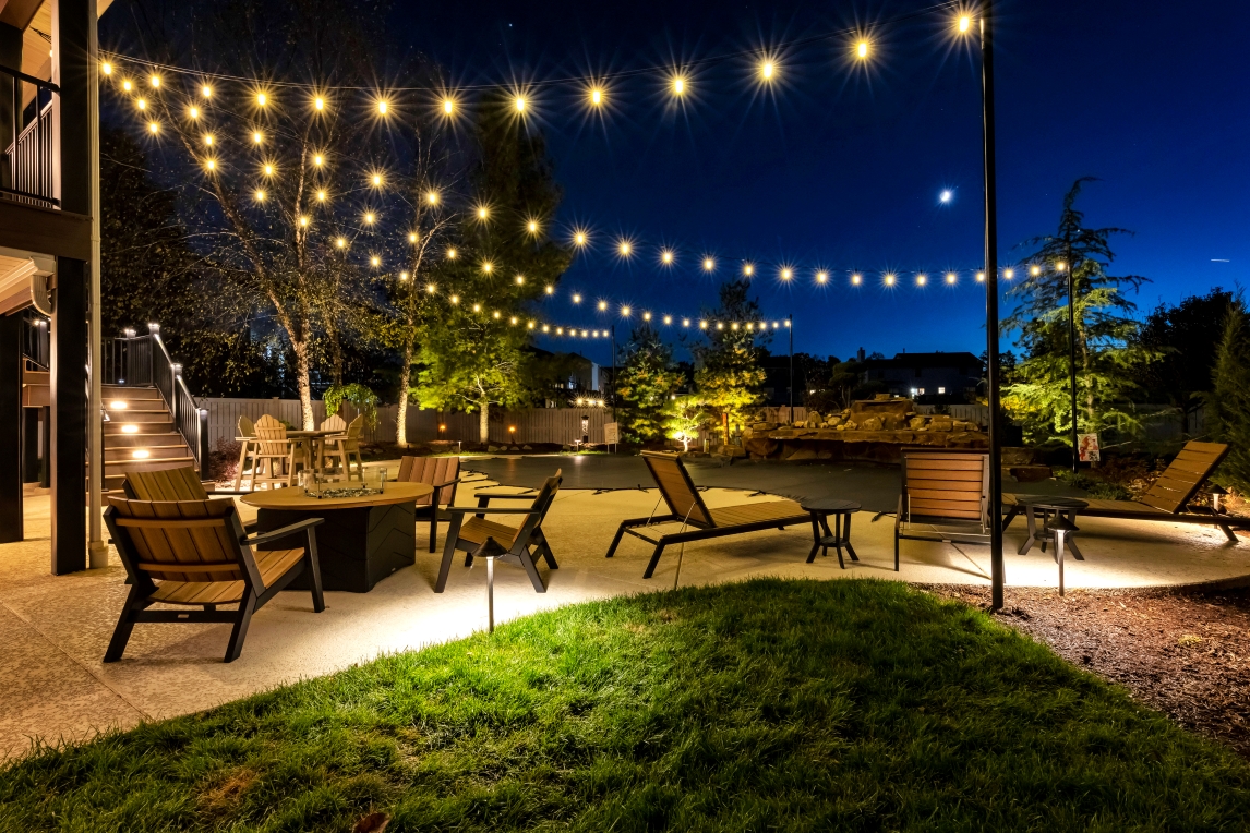 outdoor string lighting company st. louis